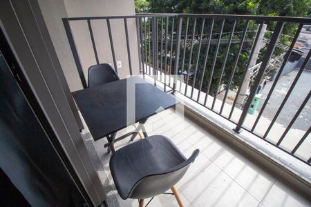 Studio para alugar com 40m², 1 quarto e sem vaga Studio para alugar com 40m², 1 quarto e sem vagaSacada