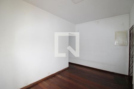 Casa à venda com 200m², 2 quartos e 1 vagaSala