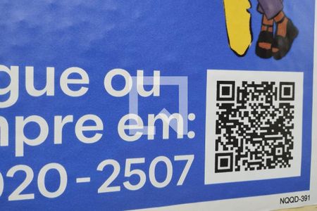 Casa à venda com 200m², 2 quartos e 1 vaga Casa à venda com 200m², 2 quartos e 1 vagaFachada