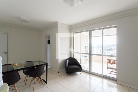 Sala de apartamento para alugar com 3 quartos, 80m² em Vila Cloris, Belo Horizonte