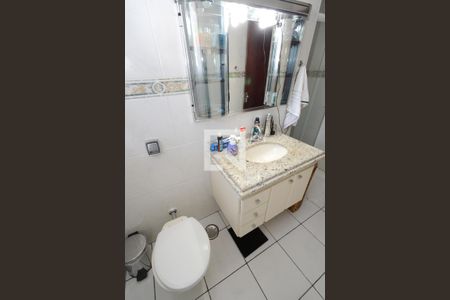 Casa à venda com 141m², 3 quartos e 2 vagasBanheiro