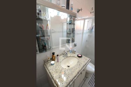 Casa à venda com 141m², 3 quartos e 2 vagasBanheiro da Suíte