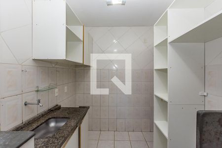 Cozinha de apartamento para alugar com 2 quartos, 50m² em Nova Gameleira, Belo Horizonte