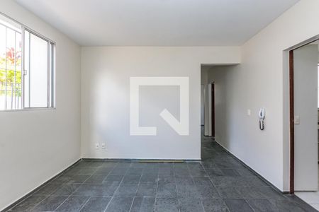 Sala de apartamento para alugar com 2 quartos, 50m² em Nova Gameleira, Belo Horizonte
