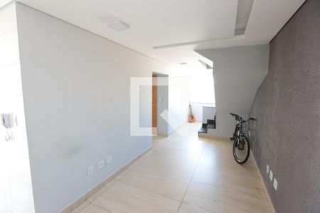 Sala 2 de apartamento para alugar com 3 quartos, 130m² em Parque Belo Horizonte Industrial, Contagem