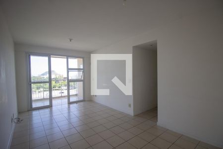 Sala de apartamento para alugar com 3 quartos, 74m² em Recreio dos Bandeirantes, Rio de Janeiro