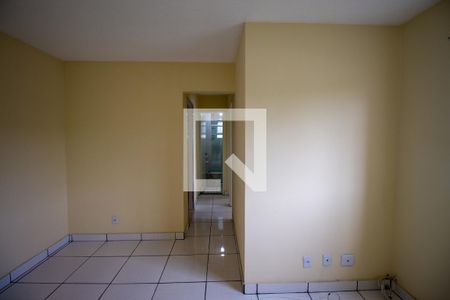 Sala de apartamento para alugar com 2 quartos, 44m² em Vila Sao Carlos, Itaquaquecetuba