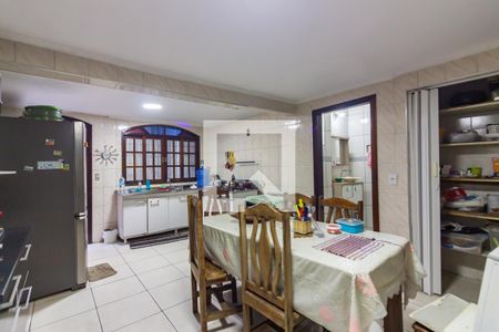 Cozinha de casa para alugar com 4 quartos, 320m² em Metalúrgicos, Osasco