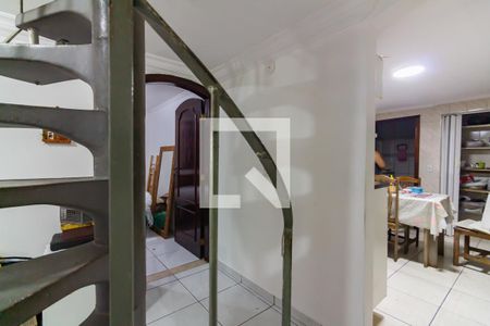 Sala de casa para alugar com 4 quartos, 320m² em Metalúrgicos, Osasco