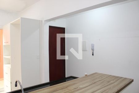 Cozinha / Porta de entrada de apartamento à venda com 2 quartos, 92m² em Perdizes, São Paulo