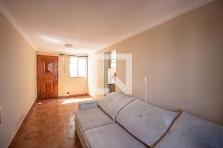 Sala de apartamento para alugar com 2 quartos, 56m² em Conjunto Residencial José Bonifácio, São Paulo