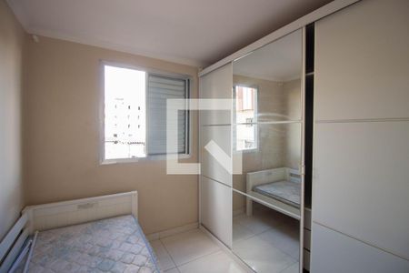 Quarto 2 de apartamento para alugar com 2 quartos, 56m² em Conjunto Residencial José Bonifácio, São Paulo