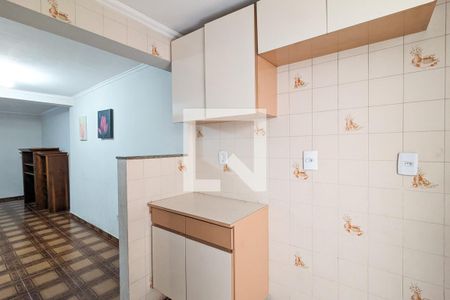 Casa de condomínio para alugar com 169m², 3 quartos e 2 vagas Casa de condomínio para alugar com 169m², 3 quartos e 2 vagasCozinha da casa 2