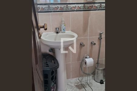 Casa à venda com 550m², 4 quartos e 4 vagasBanheiro de Serviço