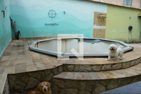 Casa à venda com 550m², 4 quartos e 4 vagasÁrea da Piscina