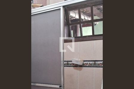 Casa à venda com 550m², 4 quartos e 4 vagasBanheiro de Serviço