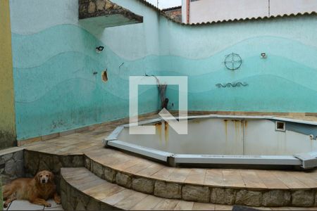 Casa à venda com 550m², 4 quartos e 4 vagasÁrea da Piscina