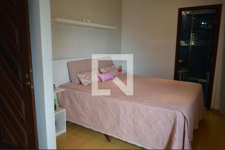 Casa à venda com 550m², 4 quartos e 4 vagasSuite