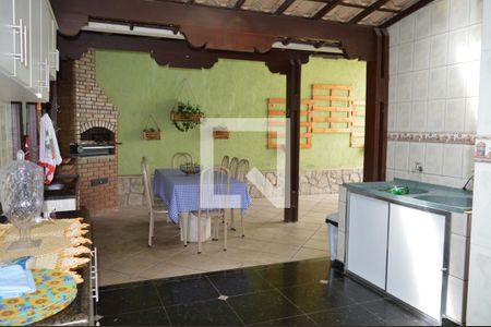 Casa à venda com 550m², 4 quartos e 4 vagasÁrea de serviço/Churrasco