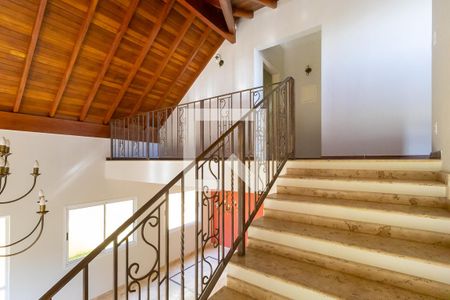 Casa de condomínio à venda com 330m², 3 quartos e 6 vagasHall do segundo piso