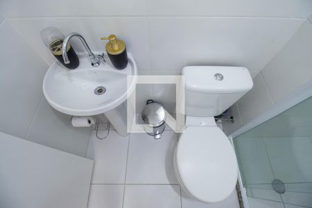 Apartamento à venda com 35m², 2 quartos e sem vaga Apartamento à venda com 35m², 2 quartos e sem vagaBanheiro