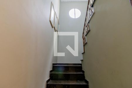 Escadas de casa à venda com 3 quartos, 168m² em Vila da Saúde, São Paulo