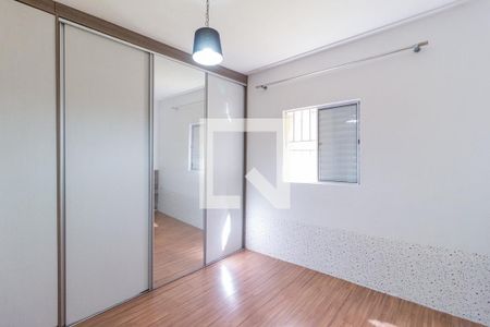Quarto 2 de casa para alugar com 3 quartos, 150m² em São Pedro, Osasco