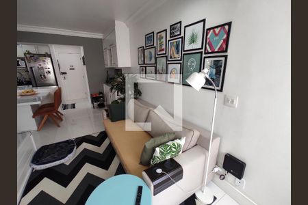 Sala com Vista para a cozinha de apartamento à venda com 2 quartos, 60m² em Barra Funda, São Paulo