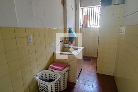 Casa à venda com 640m², 3 quartos e 3 vagasarea de serviço