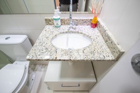 Apartamento à venda com 62m², 2 quartos e 1 vaga Apartamento à venda com 62m², 2 quartos e 1 vagaBanheiro 2