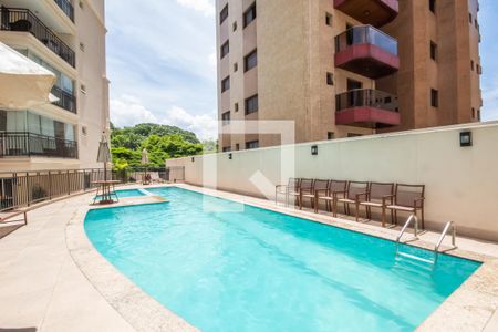 Apartamento à venda com 62m², 2 quartos e 1 vaga Apartamento à venda com 62m², 2 quartos e 1 vagaÁrea comum - Piscina