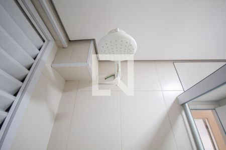 Apartamento à venda com 62m², 2 quartos e 1 vaga Apartamento à venda com 62m², 2 quartos e 1 vagaBanheiro 2