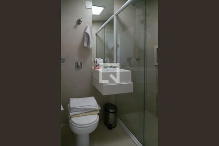 Apartamento à venda com 96m², 3 quartos e 1 vaga Apartamento à venda com 96m², 3 quartos e 1 vagaBanheiro Social 1
