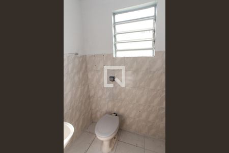 Banheiro da Suíte de casa para alugar com 2 quartos, 100m² em Jardim Japão, São Paulo