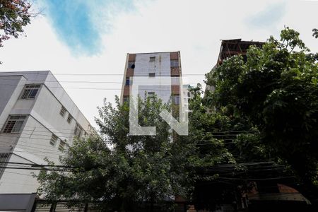 Apartamento para alugar com 64m², 2 quartos e 1 vagaFachada
