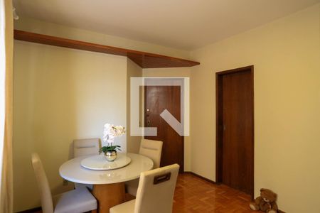 Sala de apartamento para alugar com 2 quartos, 64m² em Sion, Belo Horizonte