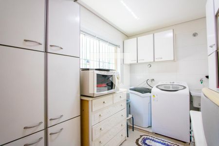 Casa à venda com 180m², 2 quartos e 3 vagasÁrea de serviço