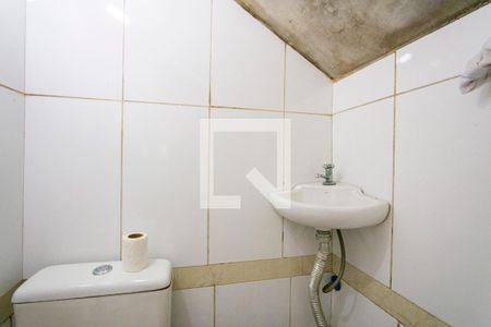 Casa à venda com 180m², 2 quartos e 3 vagasGaragem - Banheiro