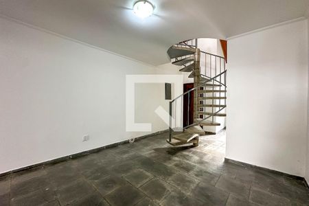 Sala de casa para alugar com 2 quartos, 150m² em Lapa, São Paulo