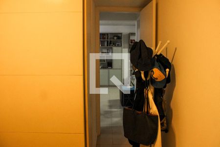 Apartamento à venda com 89m², 2 quartos e 1 vaga Apartamento à venda com 89m², 2 quartos e 1 vagaSuíte