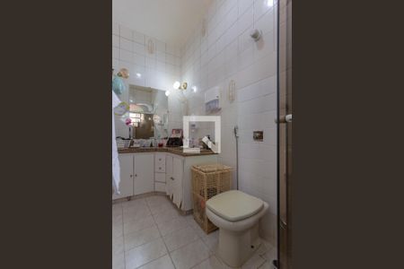 Apartamento à venda com 300m², 3 quartos e 1 vagaBanheiro 2