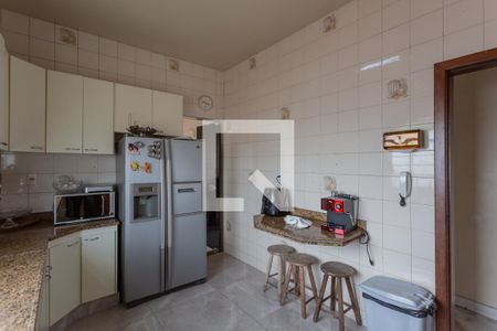 Cozinha de apartamento à venda com 3 quartos, 300m² em Ipiranga, Belo Horizonte