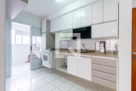 Apartamento para alugar com 97m², 2 quartos e 2 vagas Apartamento para alugar com 97m², 2 quartos e 2 vagasCozinha