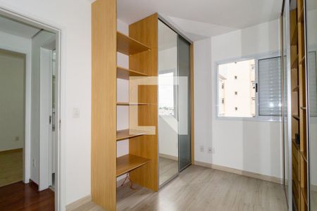Apartamento para alugar com 97m², 2 quartos e 2 vagas Apartamento para alugar com 97m², 2 quartos e 2 vagasCloset - Quarto 2