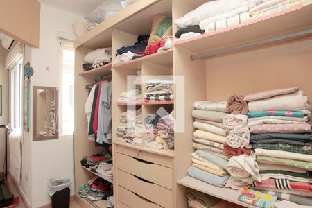 Apartamento à venda com 113m², 2 quartos e sem vagaQuarto 2 Suíte Detalhe Closet