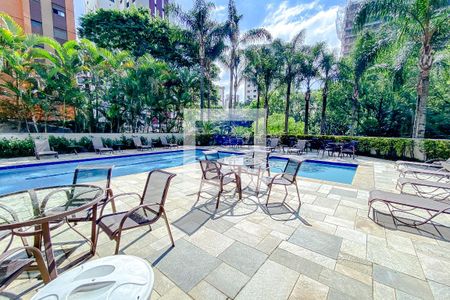 Apartamento para alugar com 299m², 3 quartos e 4 vagasÁrea comum - Piscina