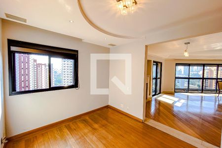 Apartamento para alugar com 299m², 3 quartos e 4 vagasSala de TV