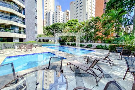 Apartamento para alugar com 299m², 3 quartos e 4 vagasÁrea comum - Piscina