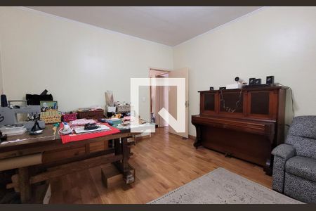 Casa para alugar com 263m², 3 quartos e 6 vagasSala