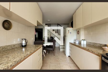 Casa para alugar com 263m², 3 quartos e 6 vagasCozinha